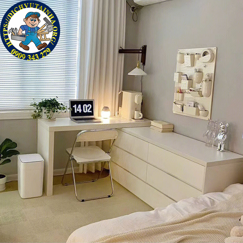 Tháo lắp bàn trang điểm phường Hoà Hưng