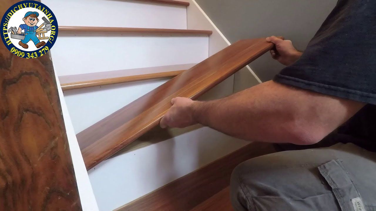 sửa cầu thang gỗ tại nhà phường Đông Hưng Thuận