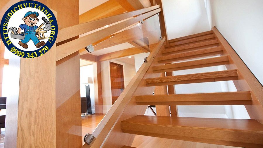 sửa cầu thang gỗ tại nhà phường Gia Định
