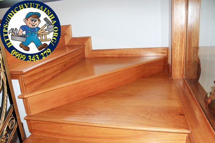 sửa cầu thang gỗ tại nhà phường Trung Mỹ Tây