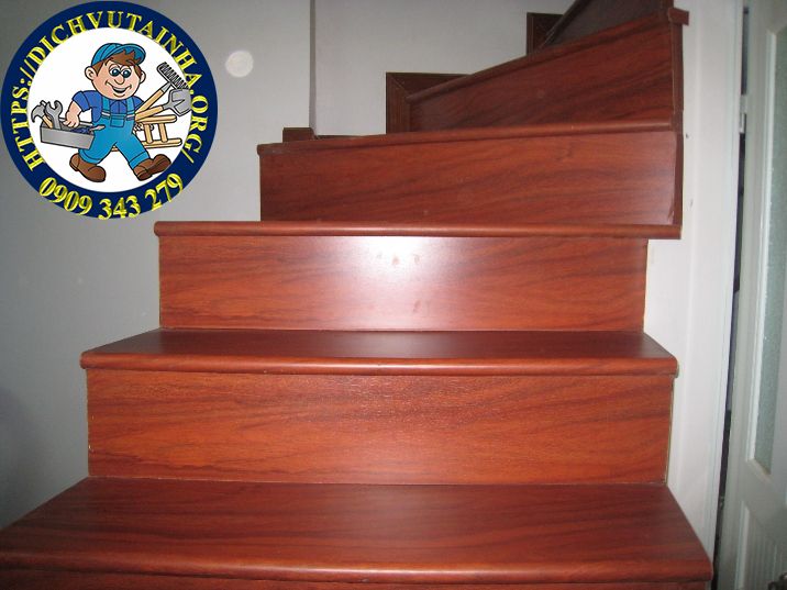 sửa cầu thang gỗ tại nhà Xã HIệp Phước