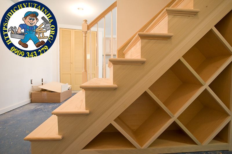 sửa cầu thang gỗ tại nhà Xã Vĩnh Lộc