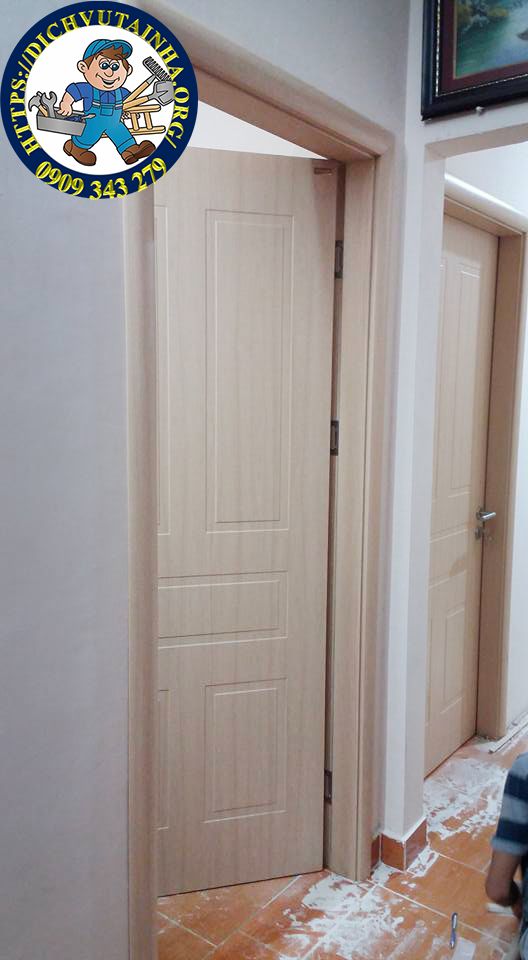 thợ lắp cửa gỗ phường Phước Long