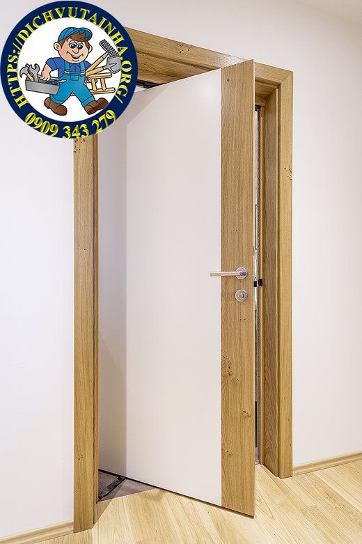 thợ lắp cửa gỗ phường Tân Sơn